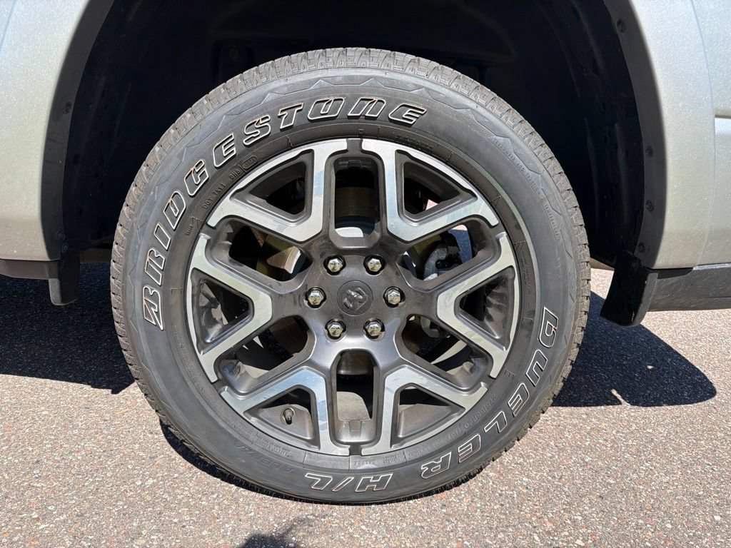 Used 2025 RAM 1500 Laramie w/ Sport Appearance Package AWD/4WD image 9