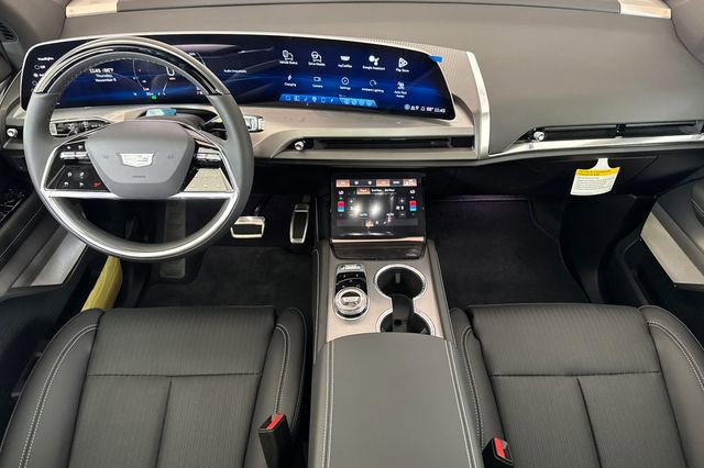 New 2026 Cadillac Vistiq Luxury w/ LPO, Floor Liner Package image 13