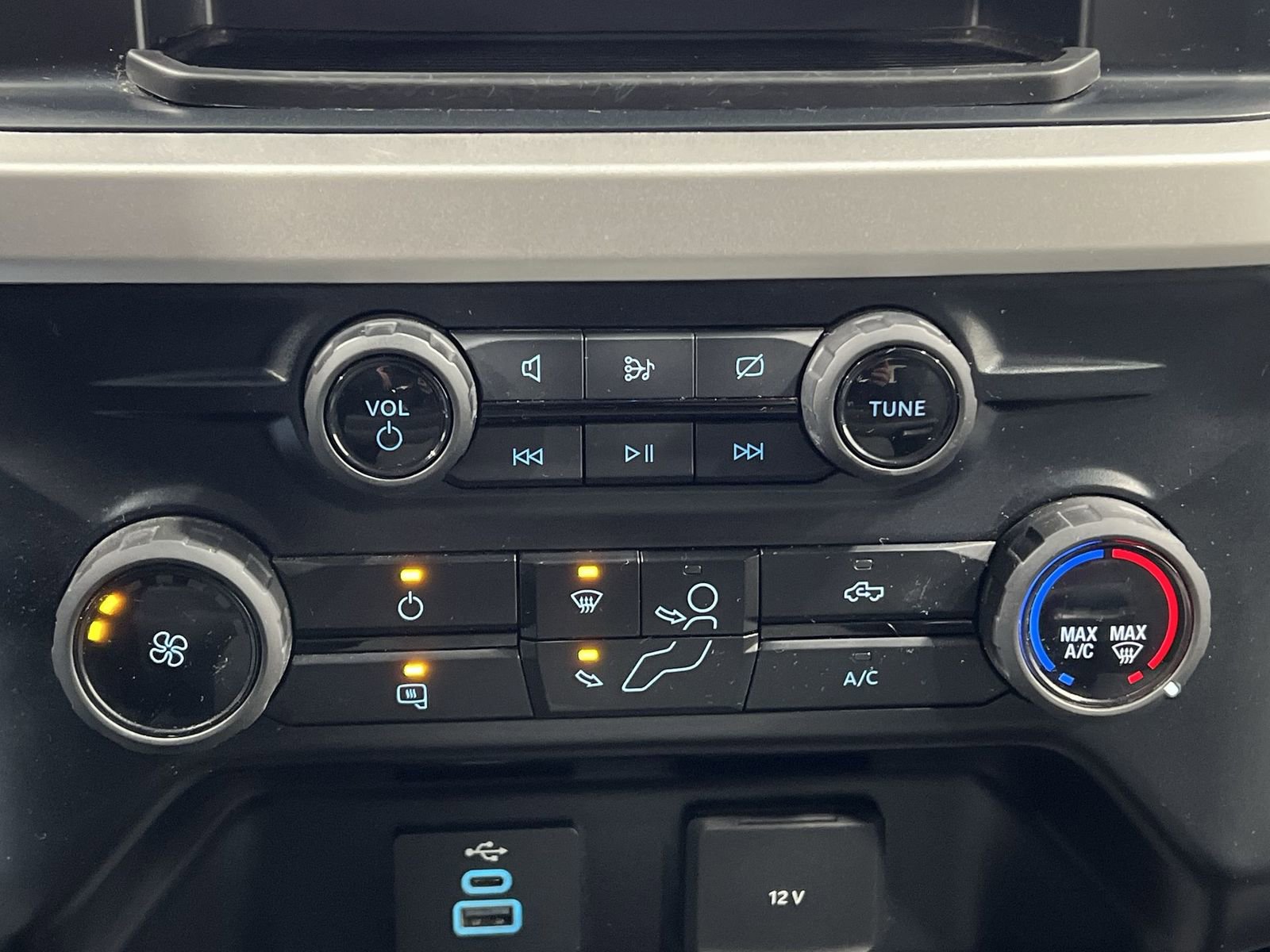 Used 2024 Ford F350 XLT image 18