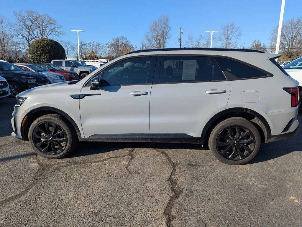 Used 2023 Kia Sorento SX image 5