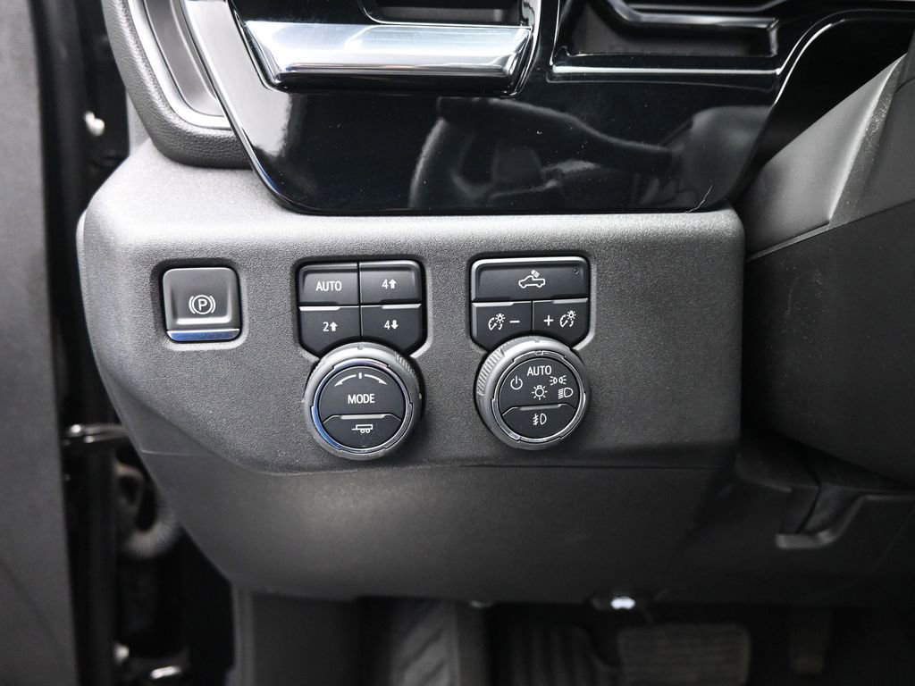 Used 2024 Chevrolet Silverado 1500 RST w/ Z71 Off-Road Package image 13