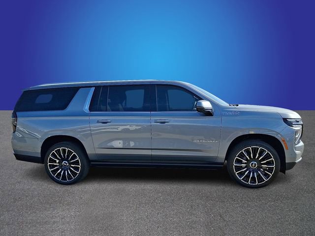 New 2026 Chevrolet Suburban High Country image 3
