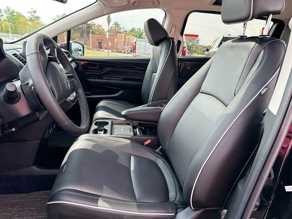Used 2026 Honda Odyssey Touring image 8