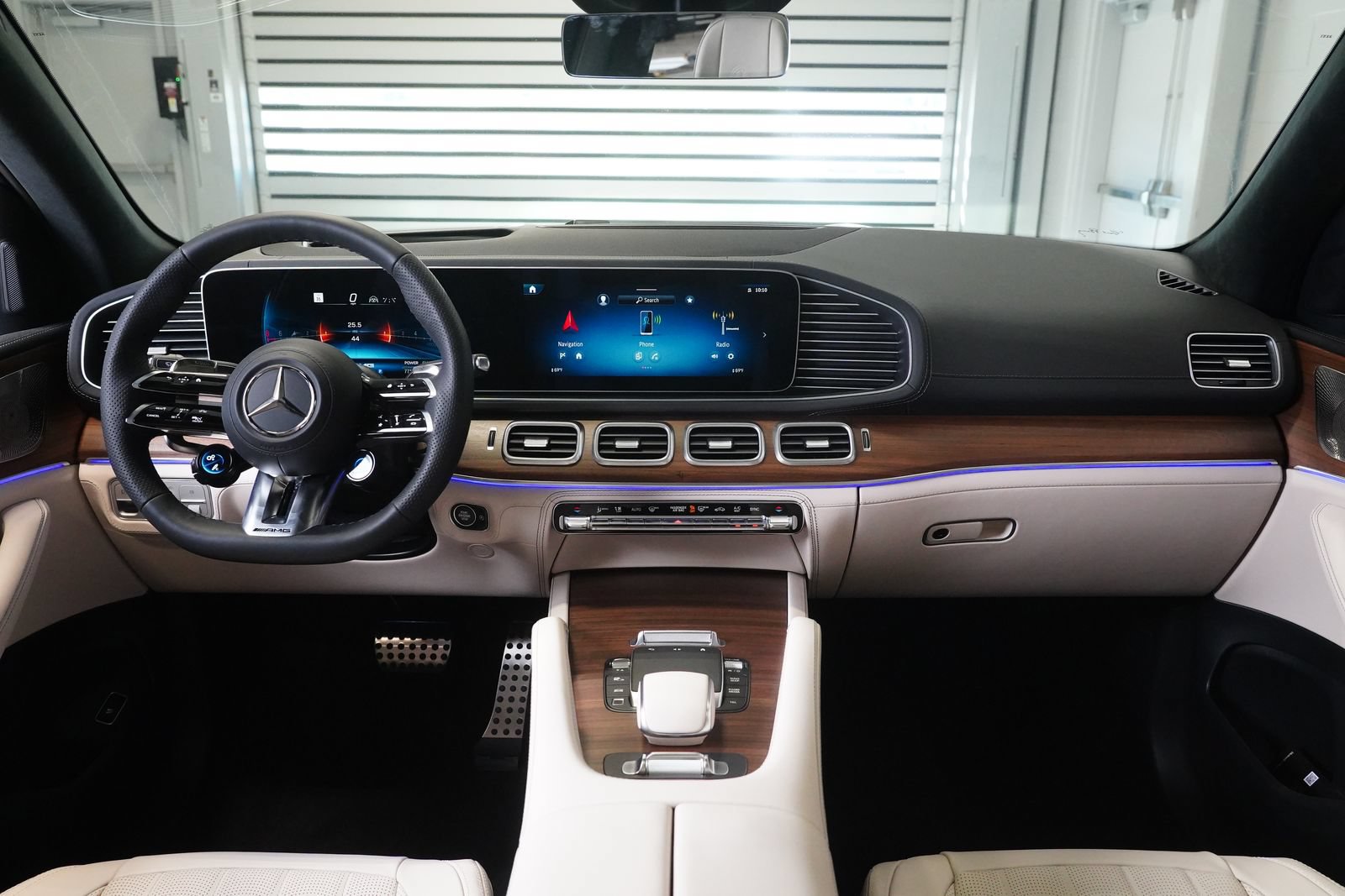New 2026 Mercedes-Benz GLS 63 AMG 4MATIC image 18