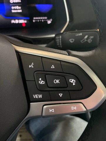 Certified 2023 Volkswagen Jetta SE w/ Panoramic Sunroof Package FWD image 15