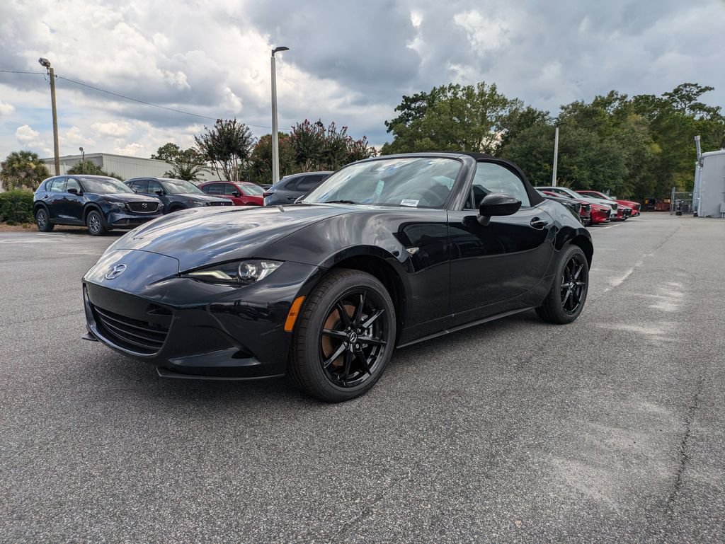 New 2026 MAZDA MX-5 Miata Sport w/ Interior Package RWD image 8