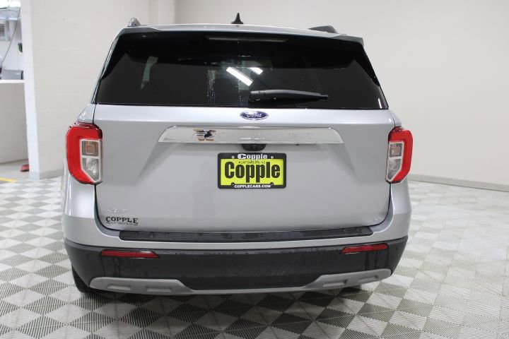 Used 2023 Ford Explorer XLT w/ Equipment Group 202A image 10