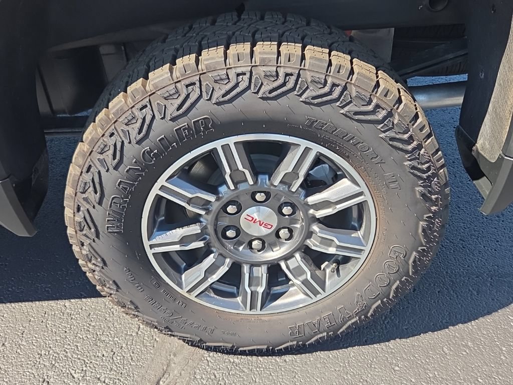 Used 2026 GMC Sierra 1500 AT4 AWD/4WD image 10