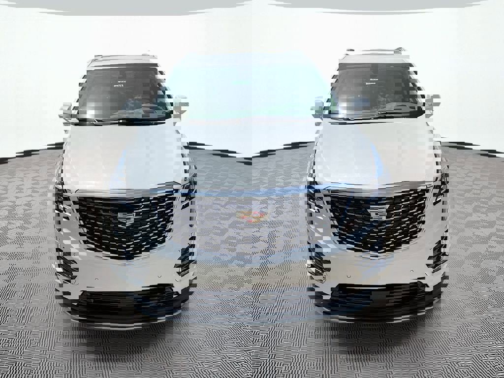New 2026 Cadillac XT5 Premium Luxury image 2