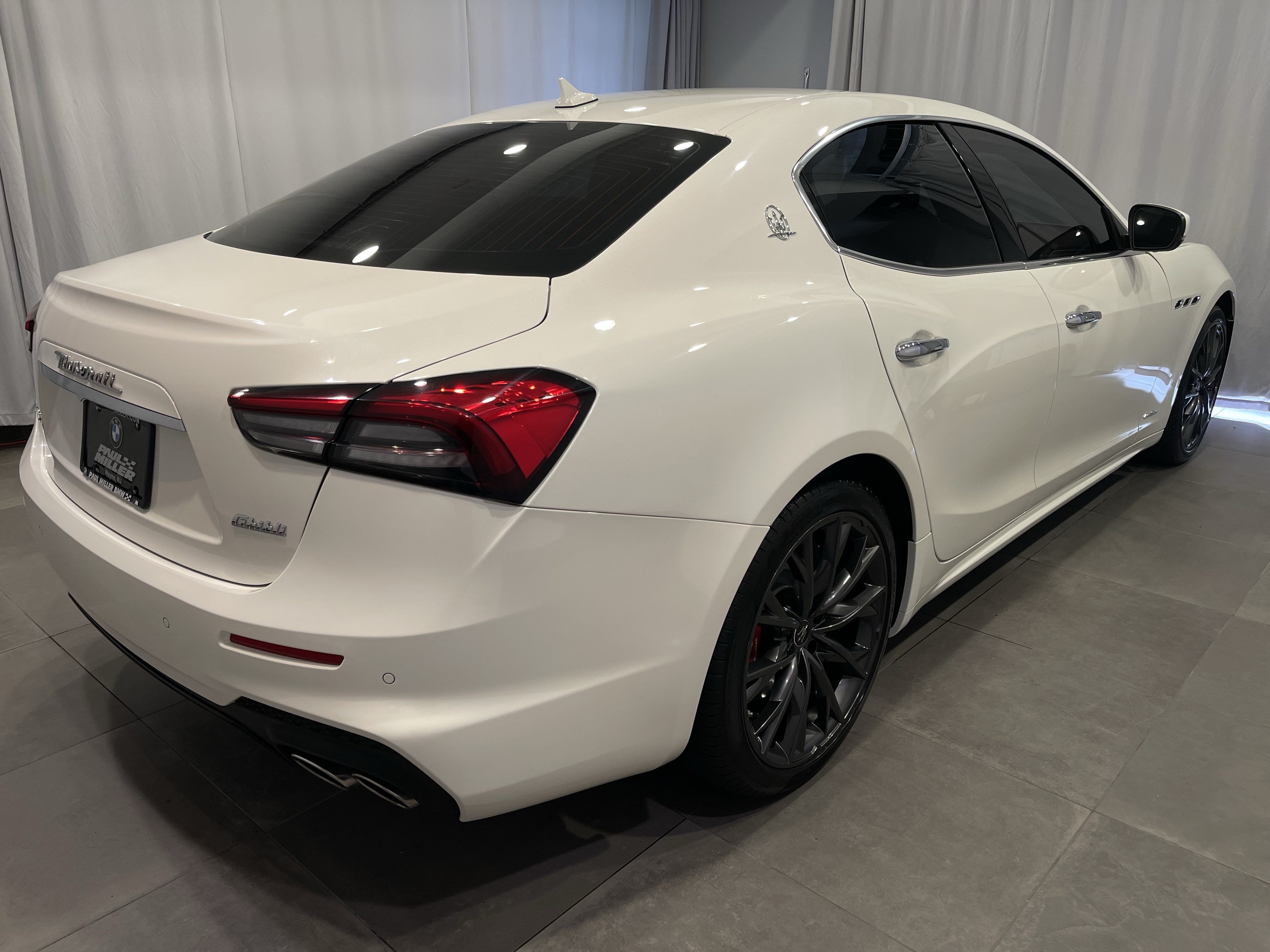 Used 2021 Maserati Ghibli S GranSport Q4 AWD/4WD image 6