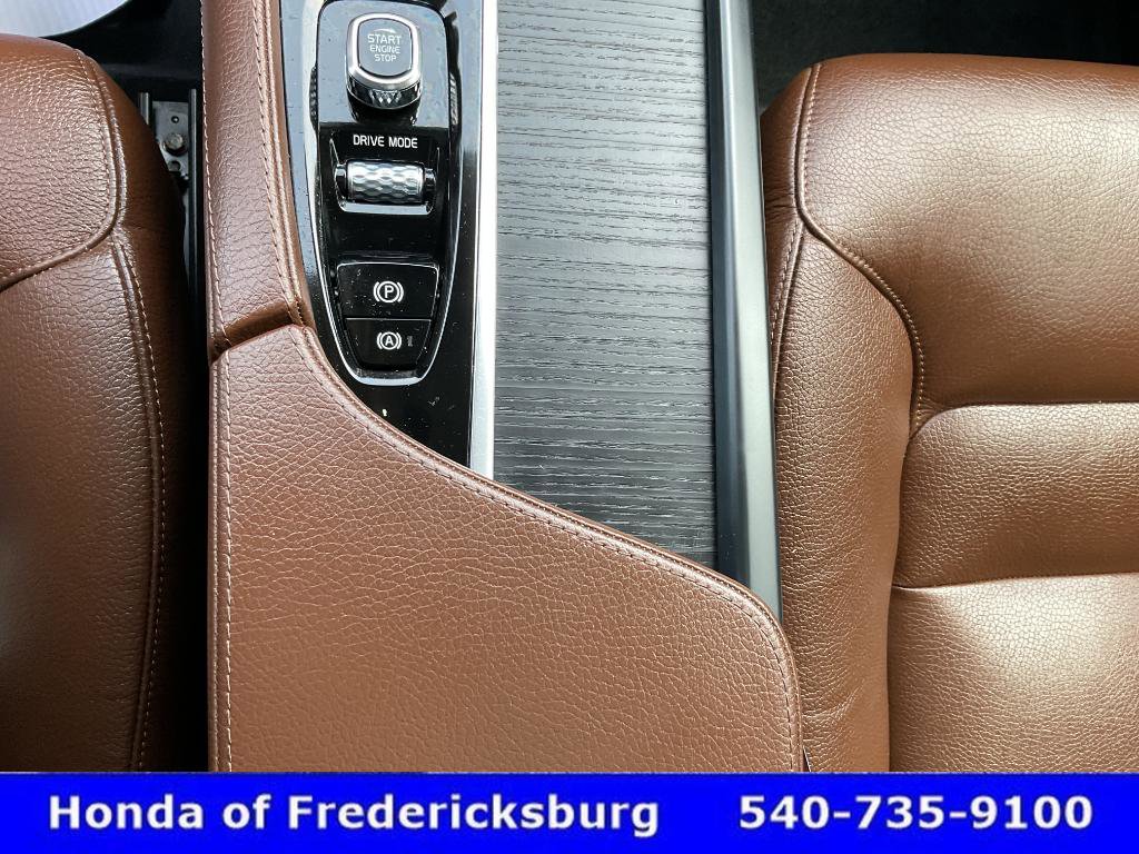 Used 2020 Volvo XC90 T6 Momentum w/ Protection Package Premier AWD/4WD image 39