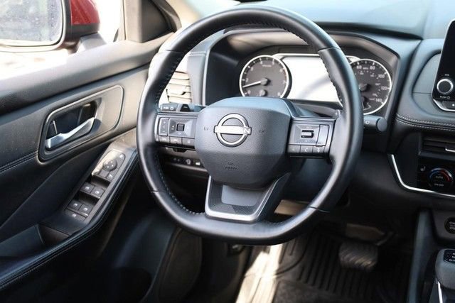 Certified 2025 Nissan Rogue SV w/ SV Premium Package FWD image 28