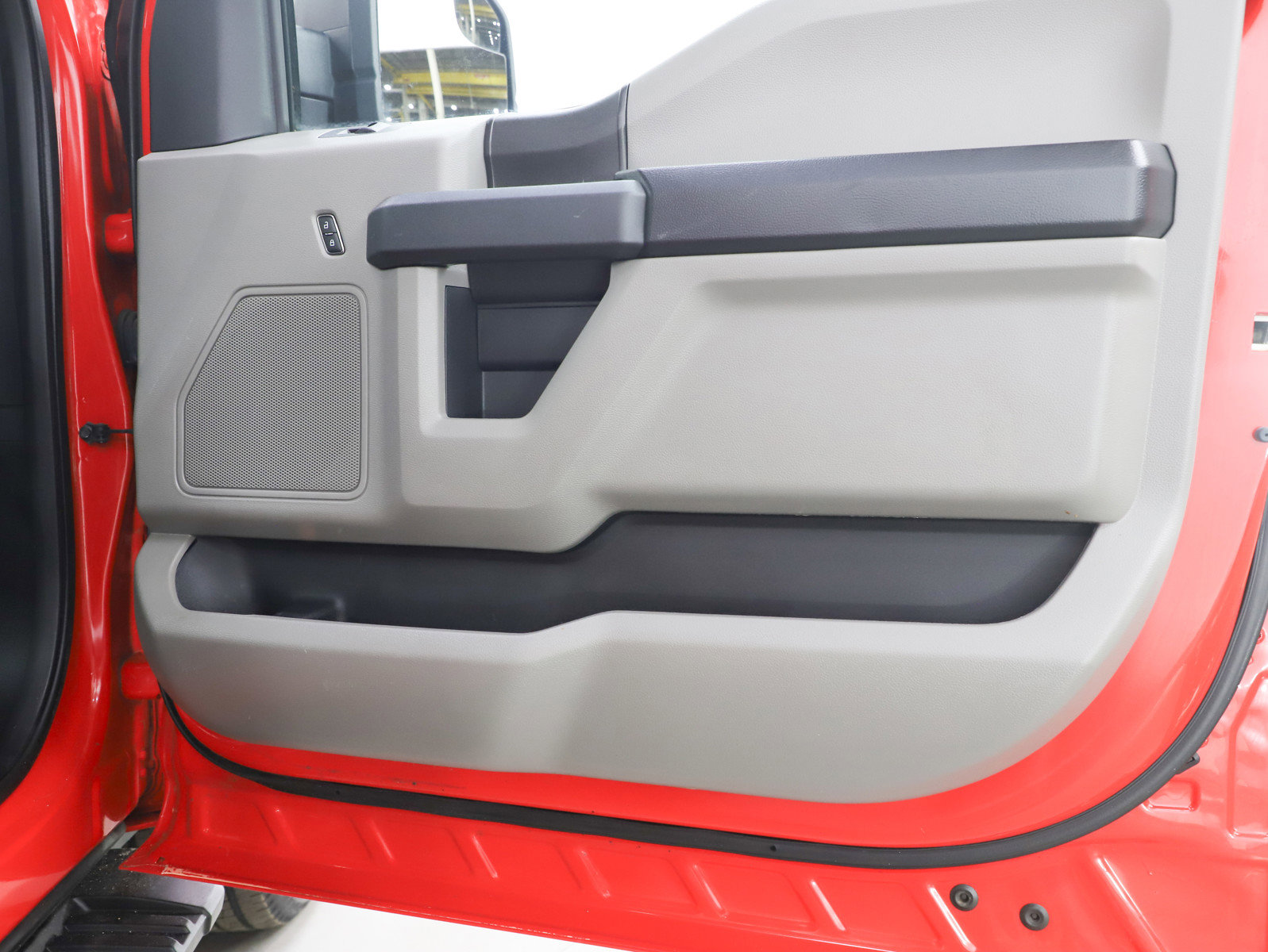 Used 2018 Ford F150 XL w/ Equipment Group 101A Mid image 9