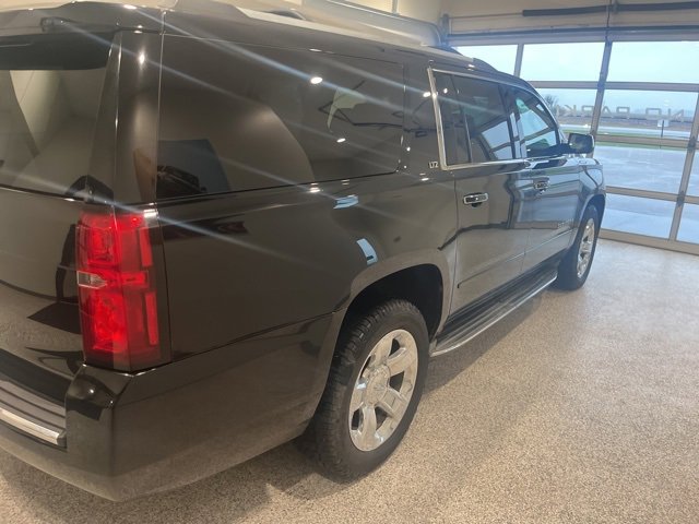 Used 2015 Chevrolet Suburban LTZ image 5