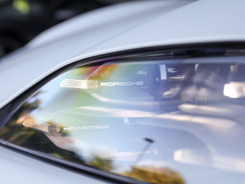 New 2026 Porsche Taycan Turbo S AWD/4WD image 12