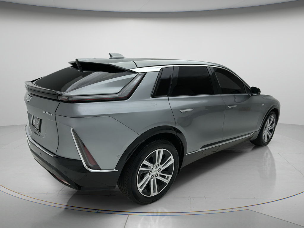 Used 2024 Cadillac Lyriq Tech w/ Driver Assist Package AWD/4WD image 5