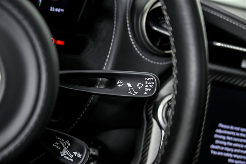 Used 2019 McLaren 720S RWD image 29