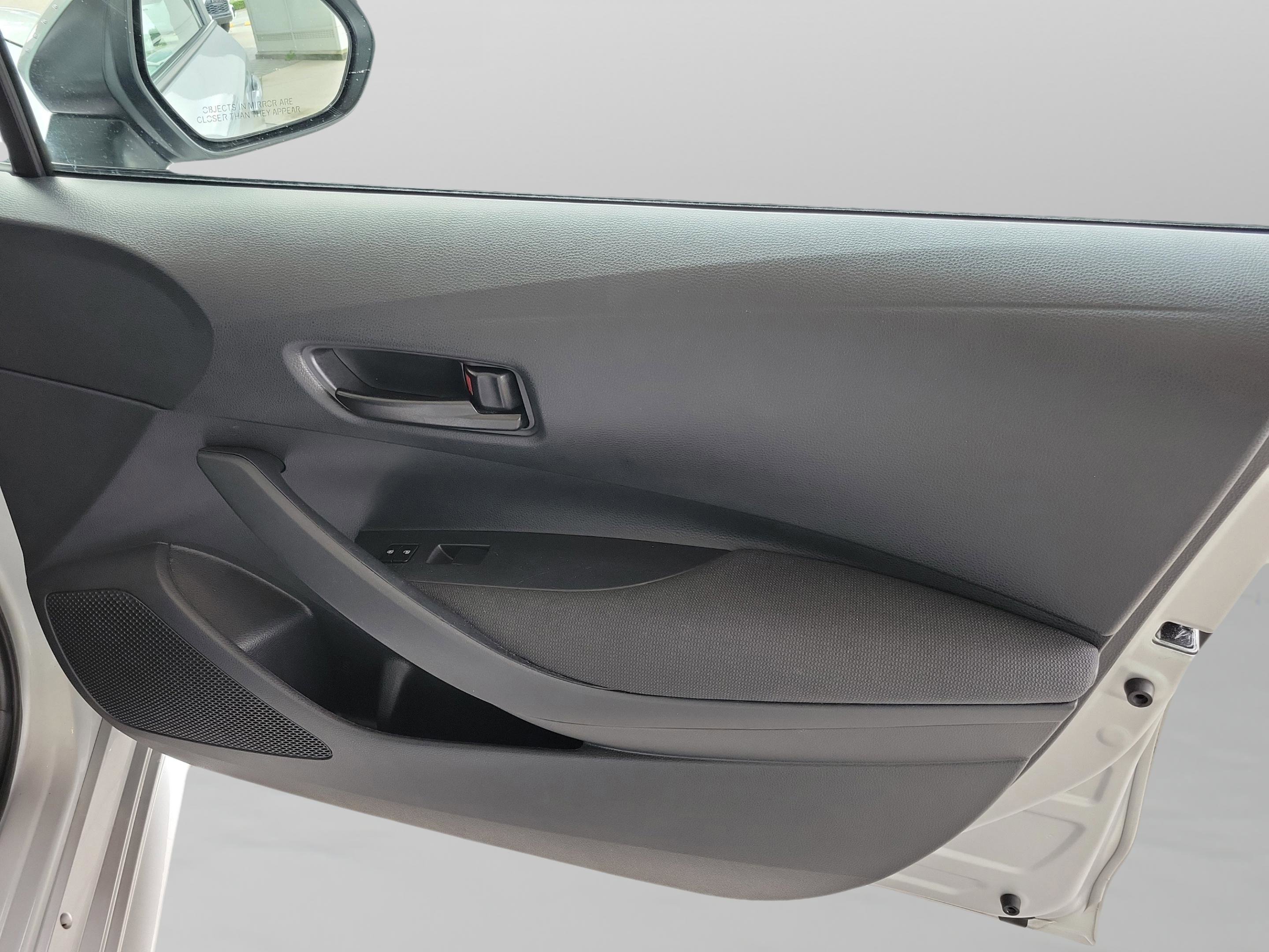 Used 2024 Toyota Corolla LE image 27