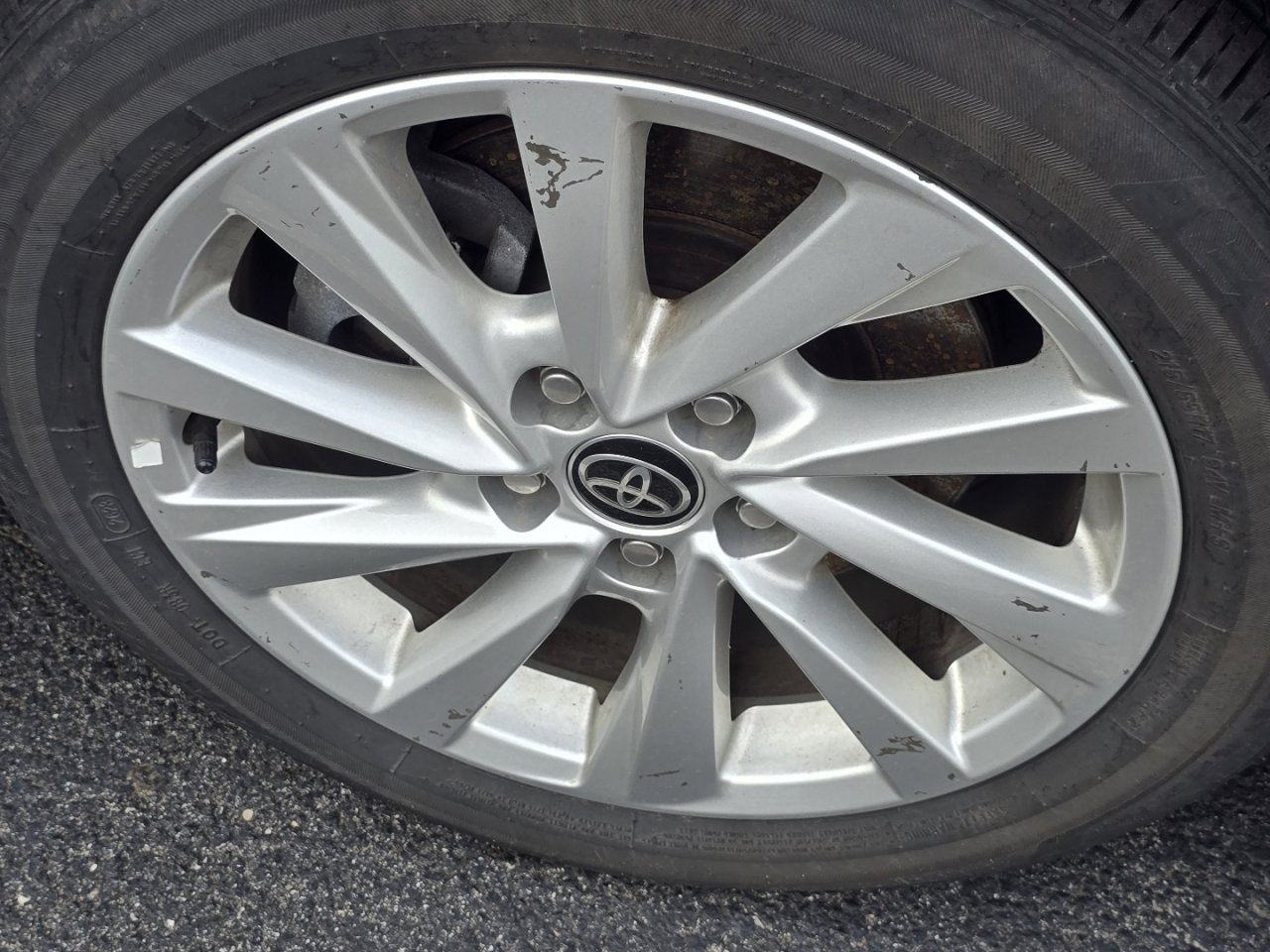 Used 2023 Toyota Camry LE w/ Convenience Package image 11