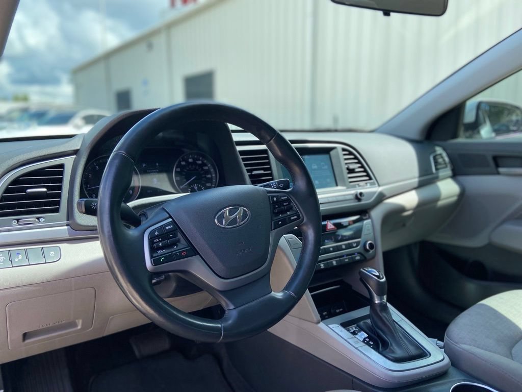 Used 2012 Hyundai Sonata Limited w/ Navigation Pkg FWD image 15