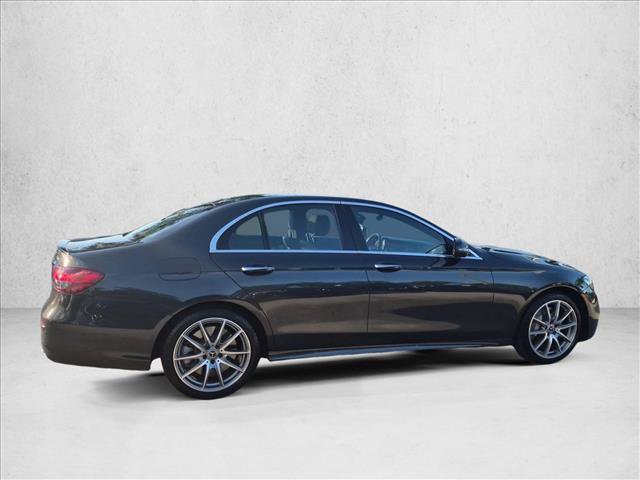 Used 2023 Mercedes-Benz E 450 4MATIC Sedan image 4