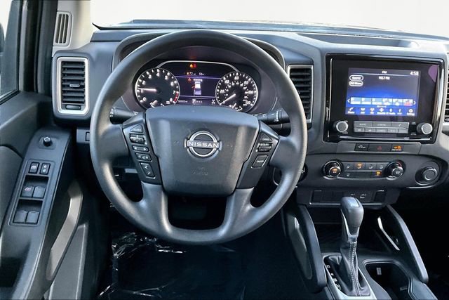 Used 2023 Nissan Frontier SV image 8