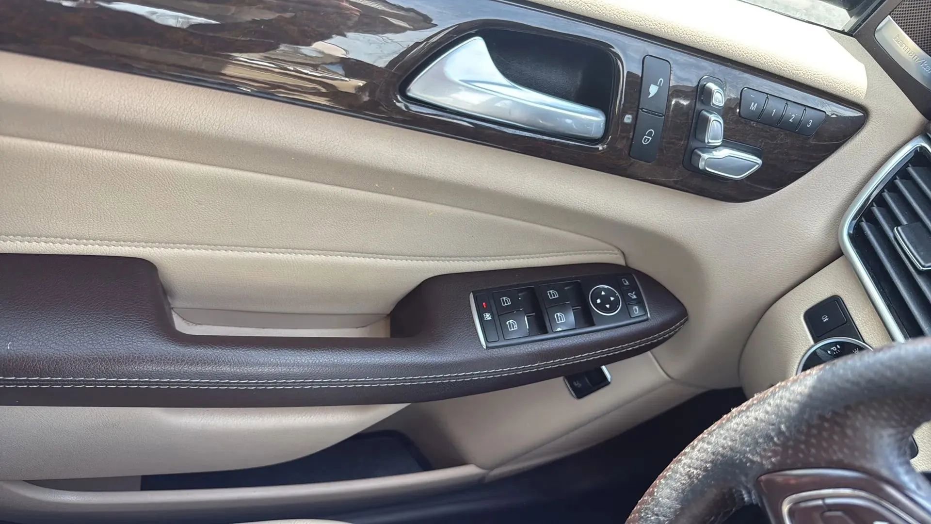 Used 2017 Mercedes-Benz GLE 350 4MATIC image 21