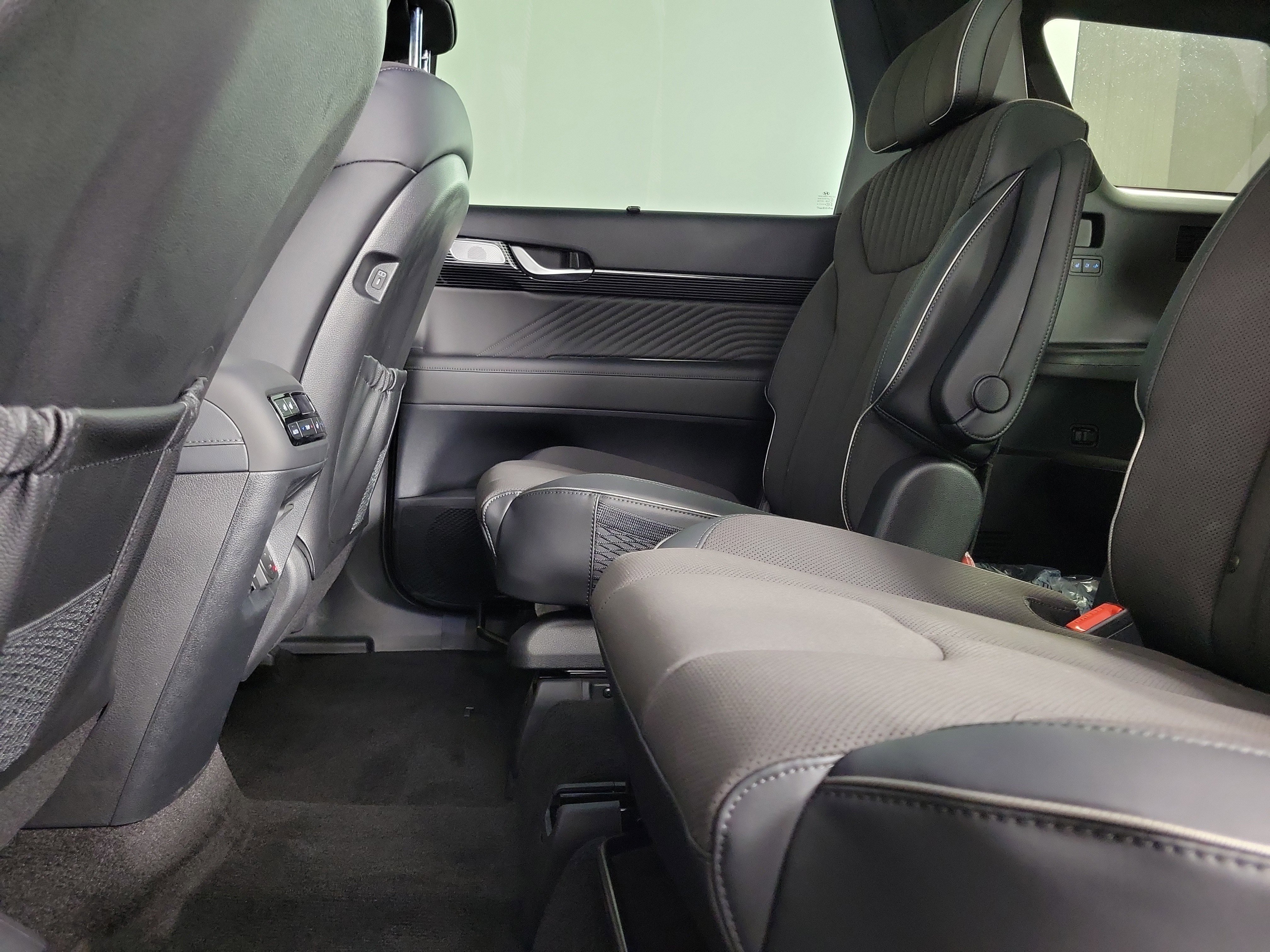 New 2025 Hyundai Palisade Calligraphy image 32