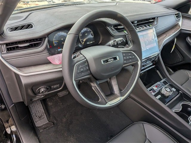 New 2025 Jeep Grand Cherokee L Limited image 9