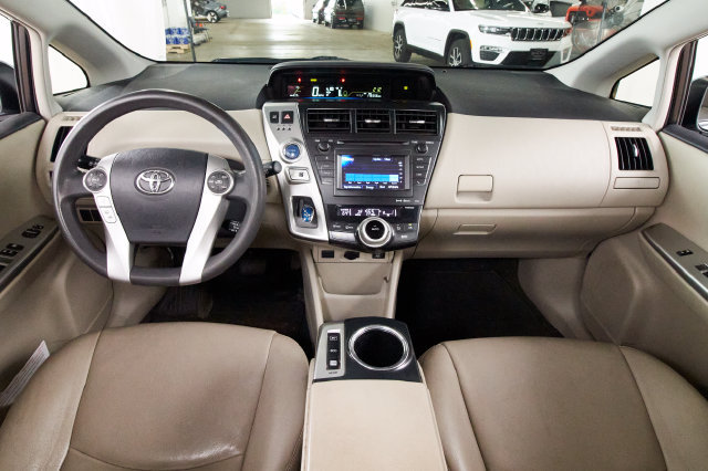 Used 2014 Toyota Prius V Three FWD image 6