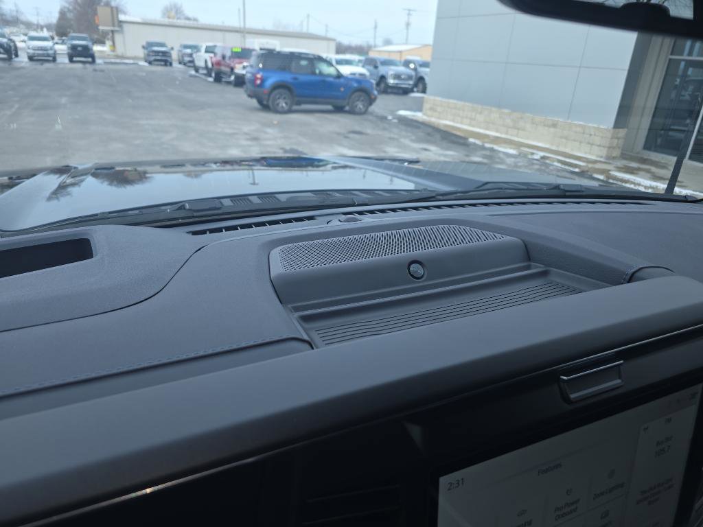 New 2025 Ford F350 Platinum image 34