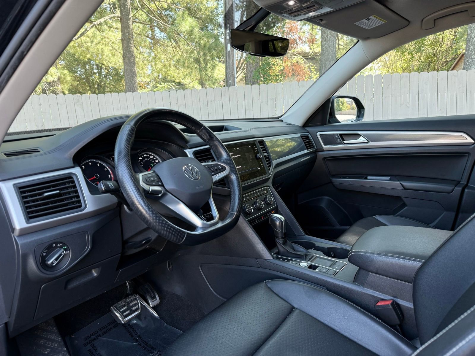 Used 2021 Volkswagen Atlas SE w/ Panoramic Sunroof Package image 11