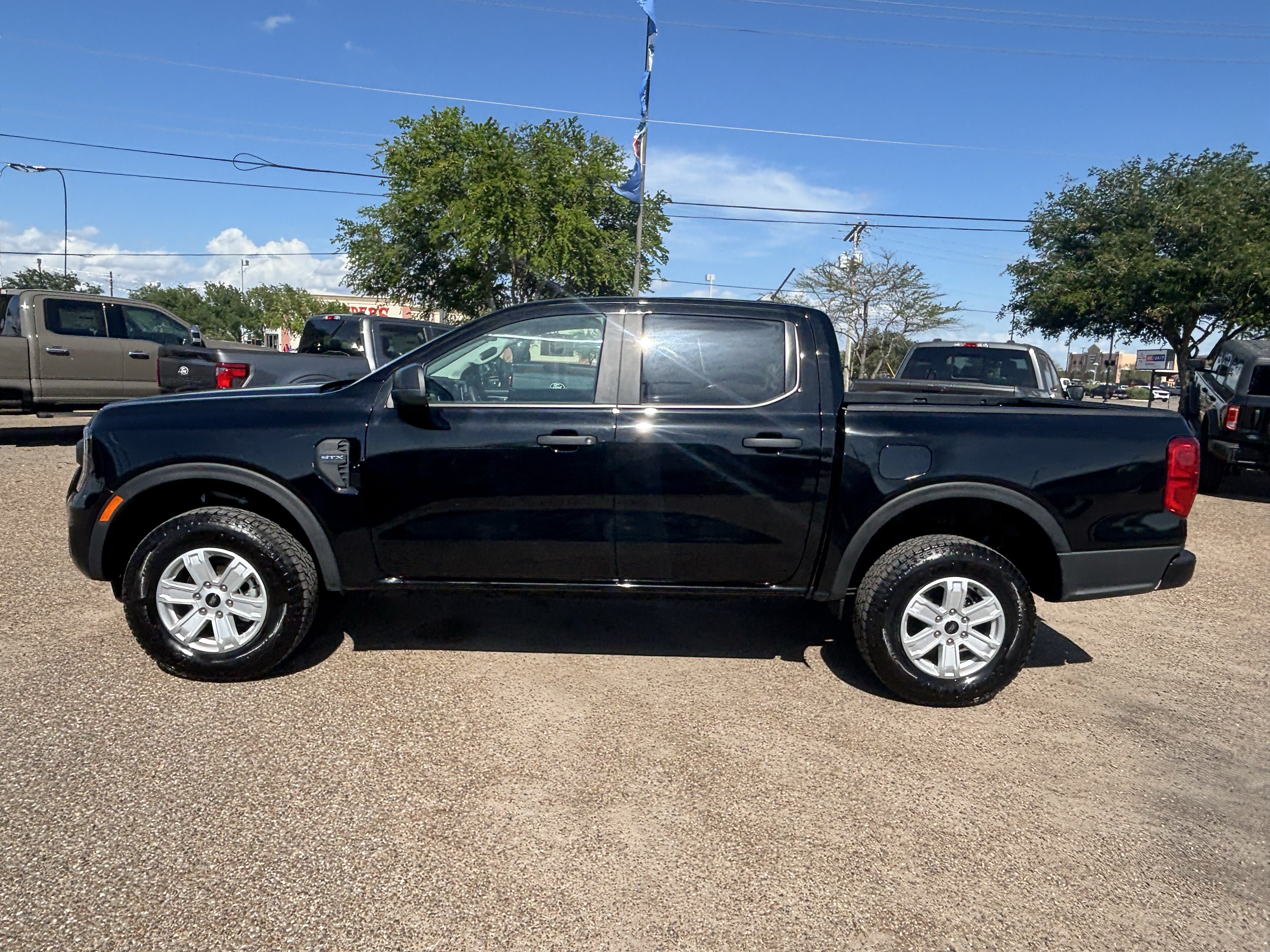 Certified 2025 Ford Ranger XL w/ Trailer Tow Package RWD image 2