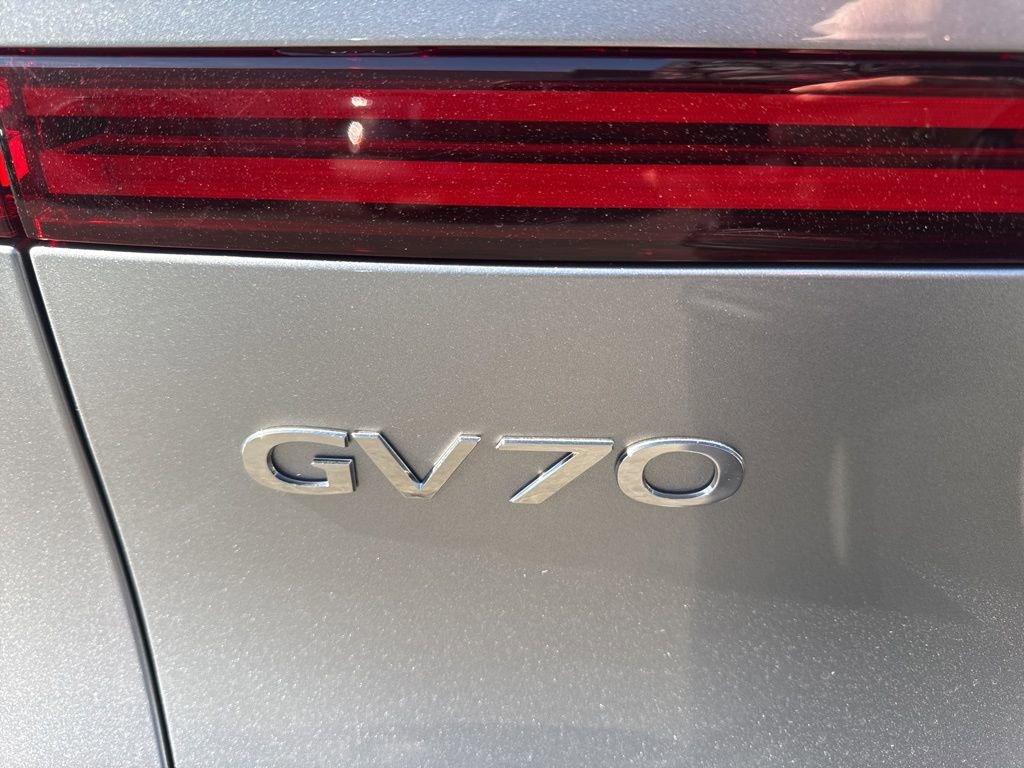 Used 2025 Genesis GV70 2.5T w/ Select Package image 10
