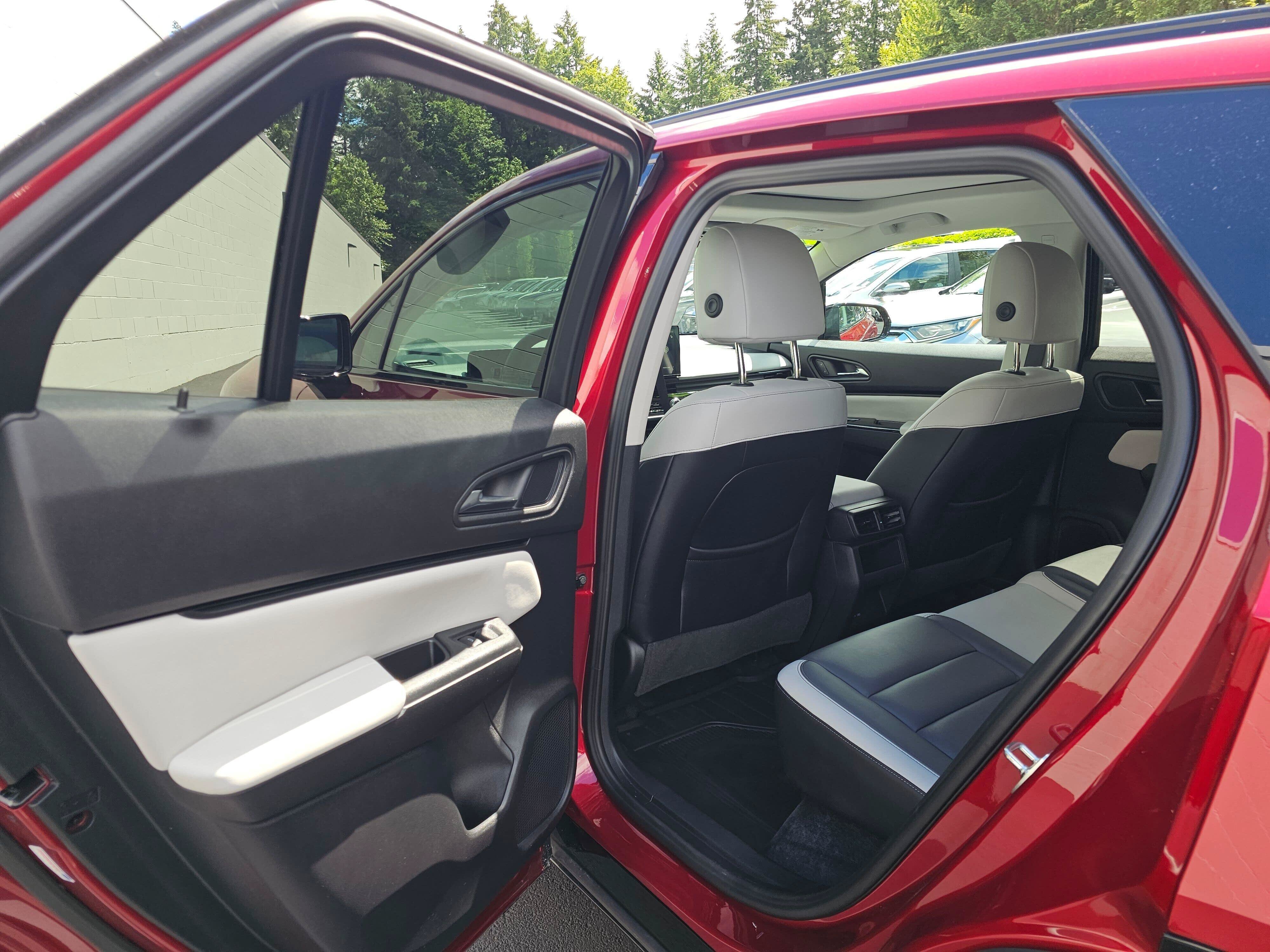 Used 2025 Honda Prologue Touring image 18