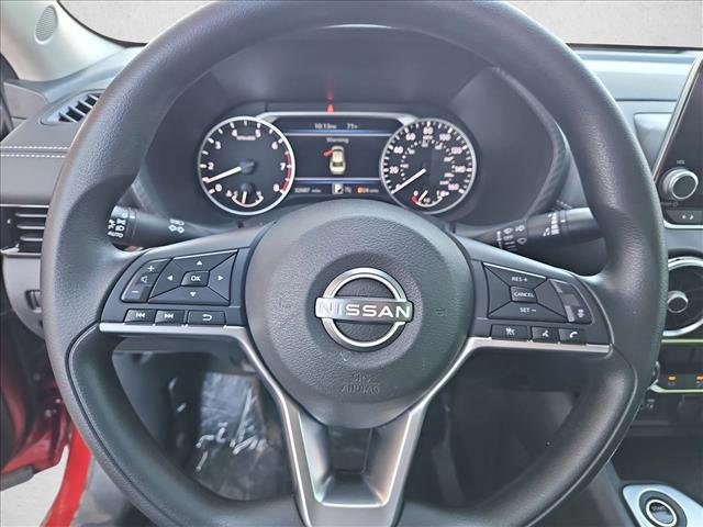 Used 2024 Nissan Sentra SV FWD image 9