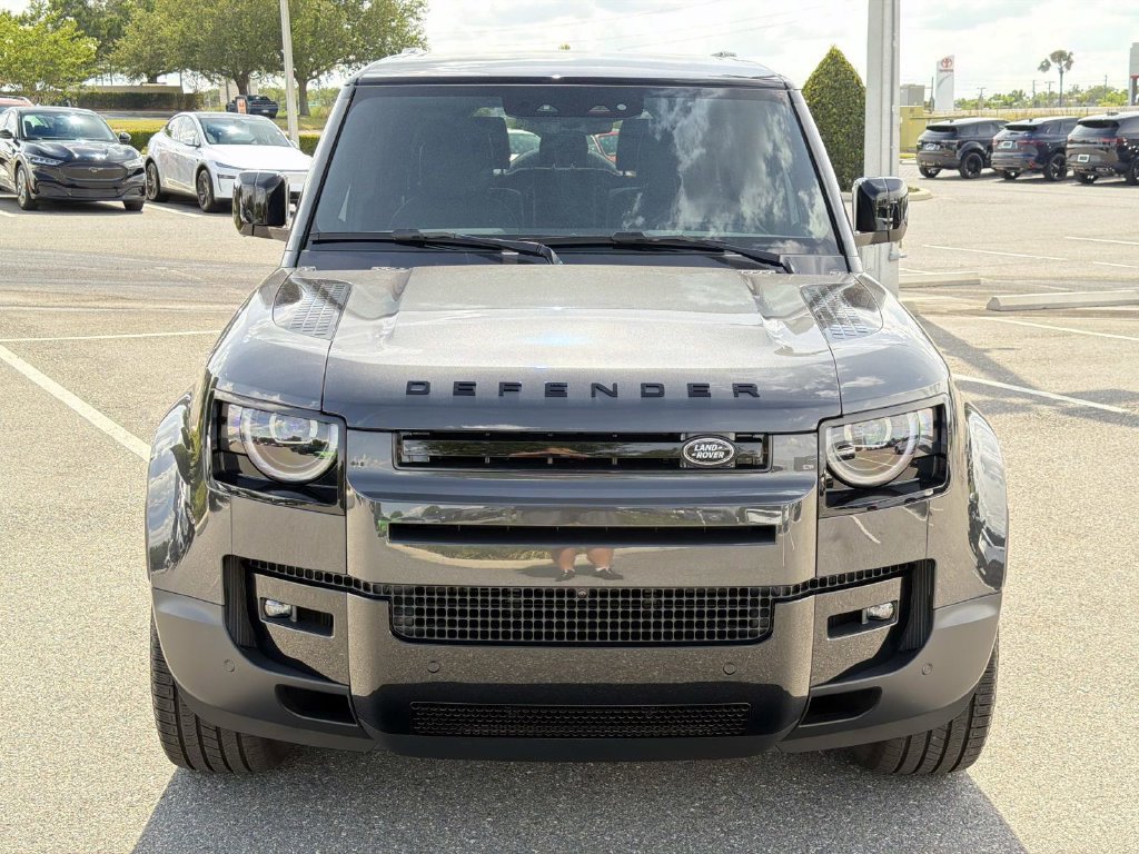 Used 2026 Land Rover Defender 130 S AWD/4WD image 8