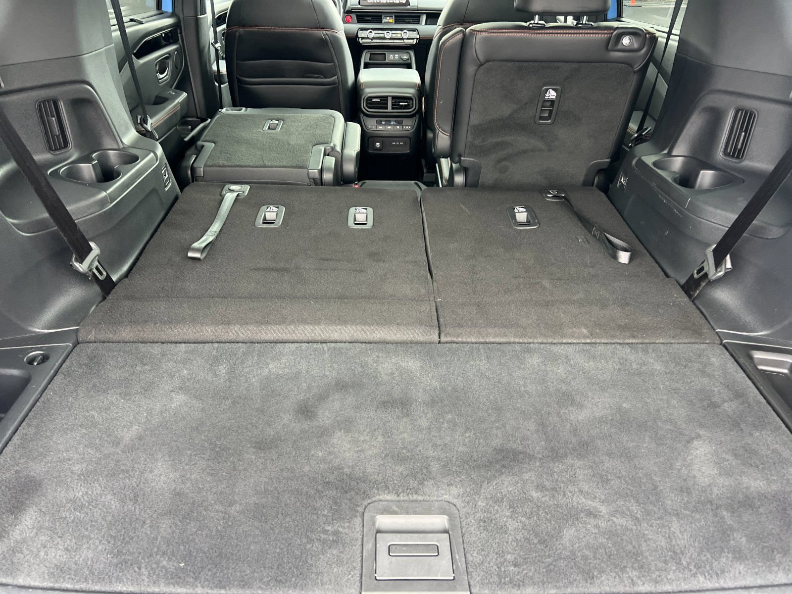 Used 2025 Honda Pilot TrailSport image 16