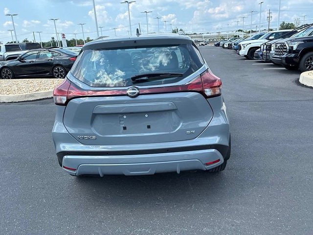 Used 2023 Nissan Kicks SR w/ SR Premium Package FWD image 10