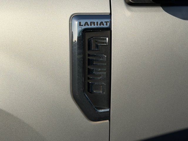 Used 2017 Ford F250 Lariat w/ Lariat Value Package AWD/4WD image 14