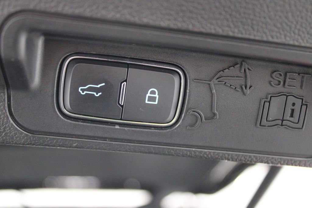 Used 2023 Ford Explorer XLT w/ Equipment Group 202A image 16