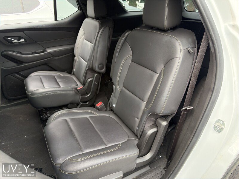 Used 2023 Chevrolet Traverse LT w/ LT Premium Package AWD/4WD image 7