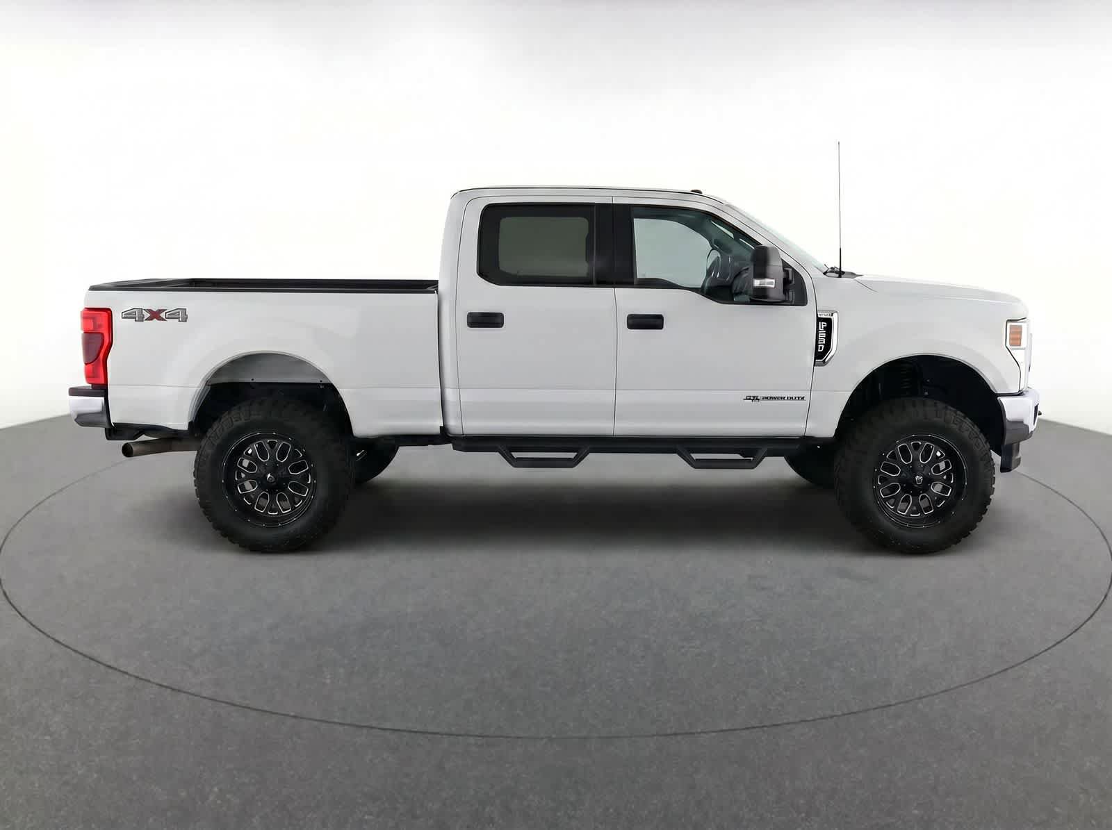 Used 2017 Ford F350 XLT w/ Snow Plow Prep Package AWD/4WD image 8