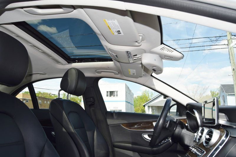 Used 2018 Mercedes-Benz C 300 4MATIC Sedan image 36