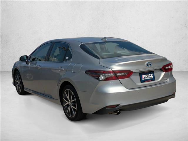 Used 2024 Toyota Camry XLE w/ Navigation Package FWD image 8