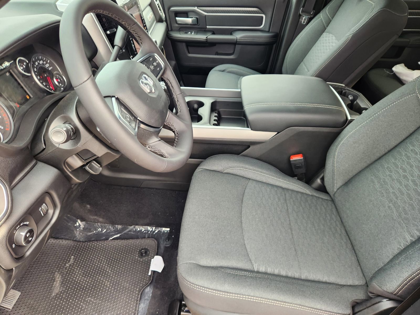 New 2026 RAM 2500 Lone Star AWD/4WD image 12