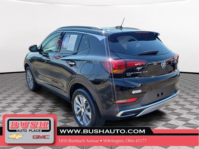Used 2022 Buick Encore GX Essence w/ Experience Buick Package image 3