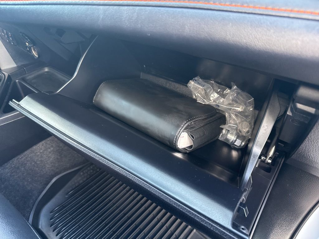 Used 2016 Toyota RAV4 SE image 49