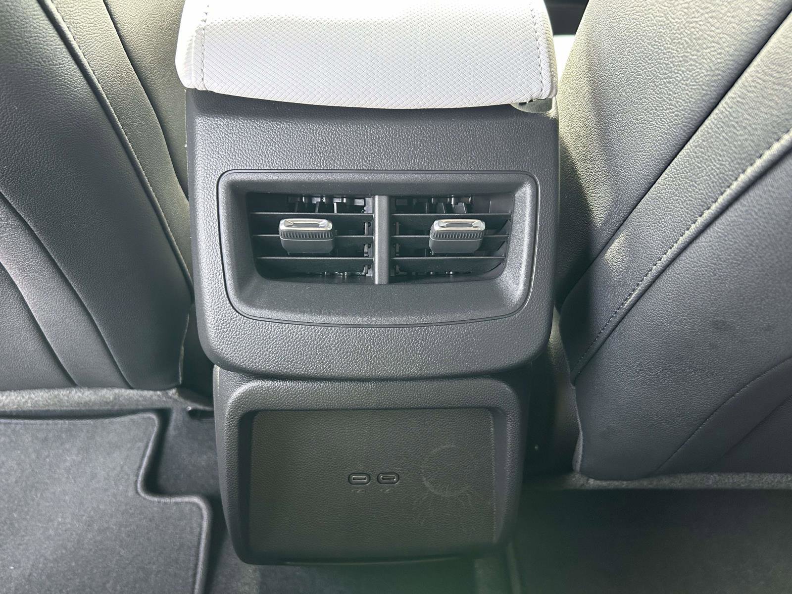 New 2026 Chevrolet Equinox EV LT image 15