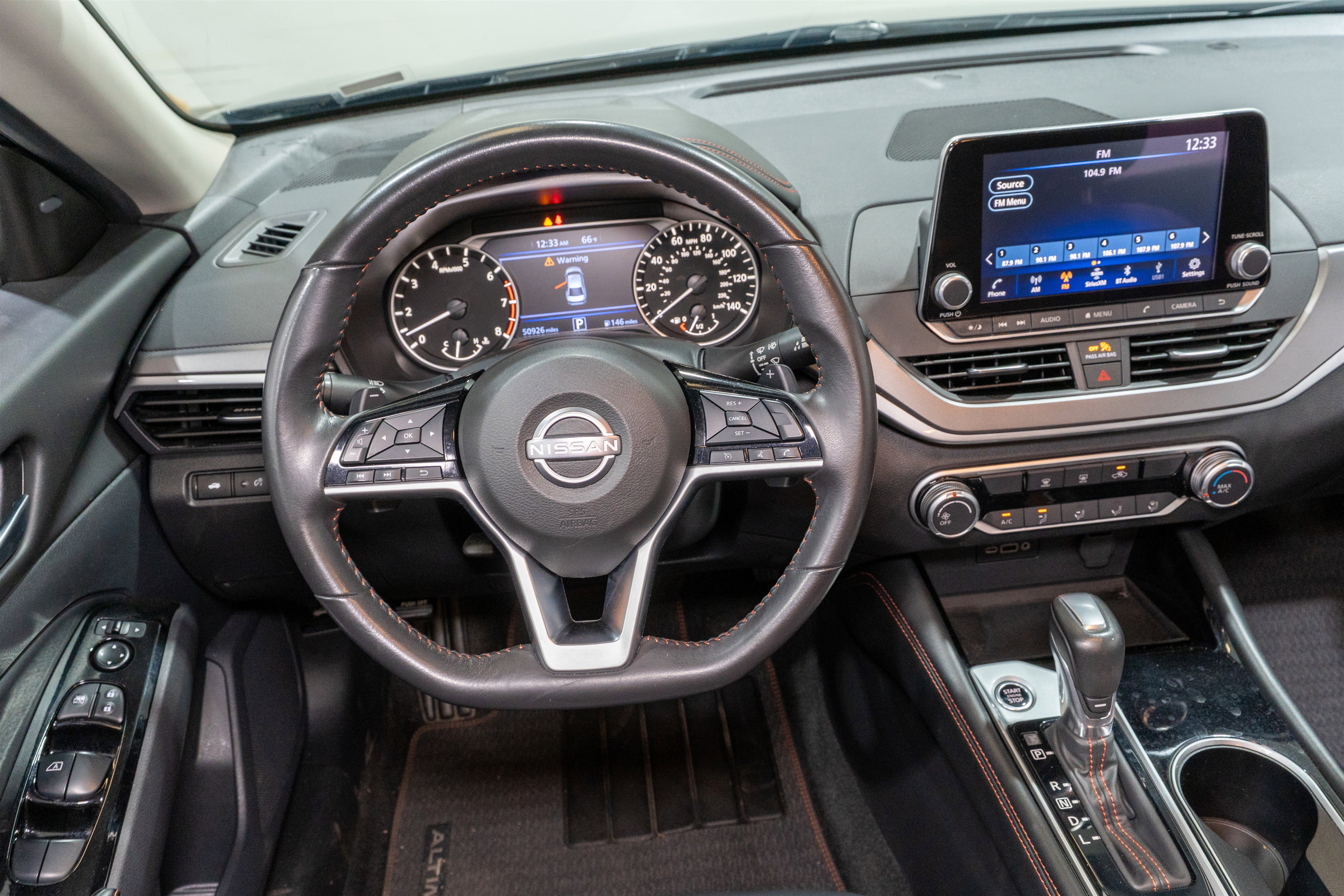 Used 2025 Nissan Altima 2.5 SR image 11